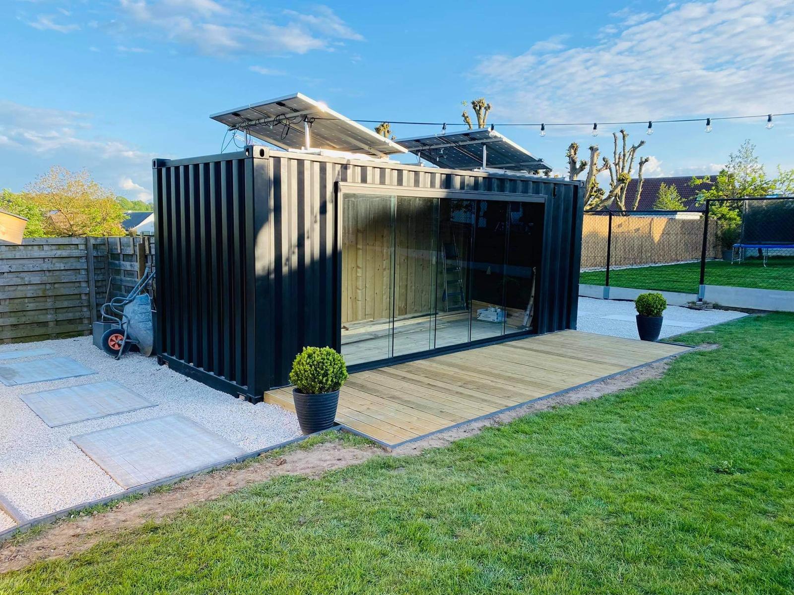 Poolhouse / tuinkamer / recreatieve ruimte