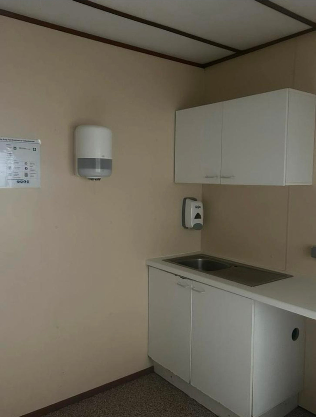 Wc keet unit toilet container